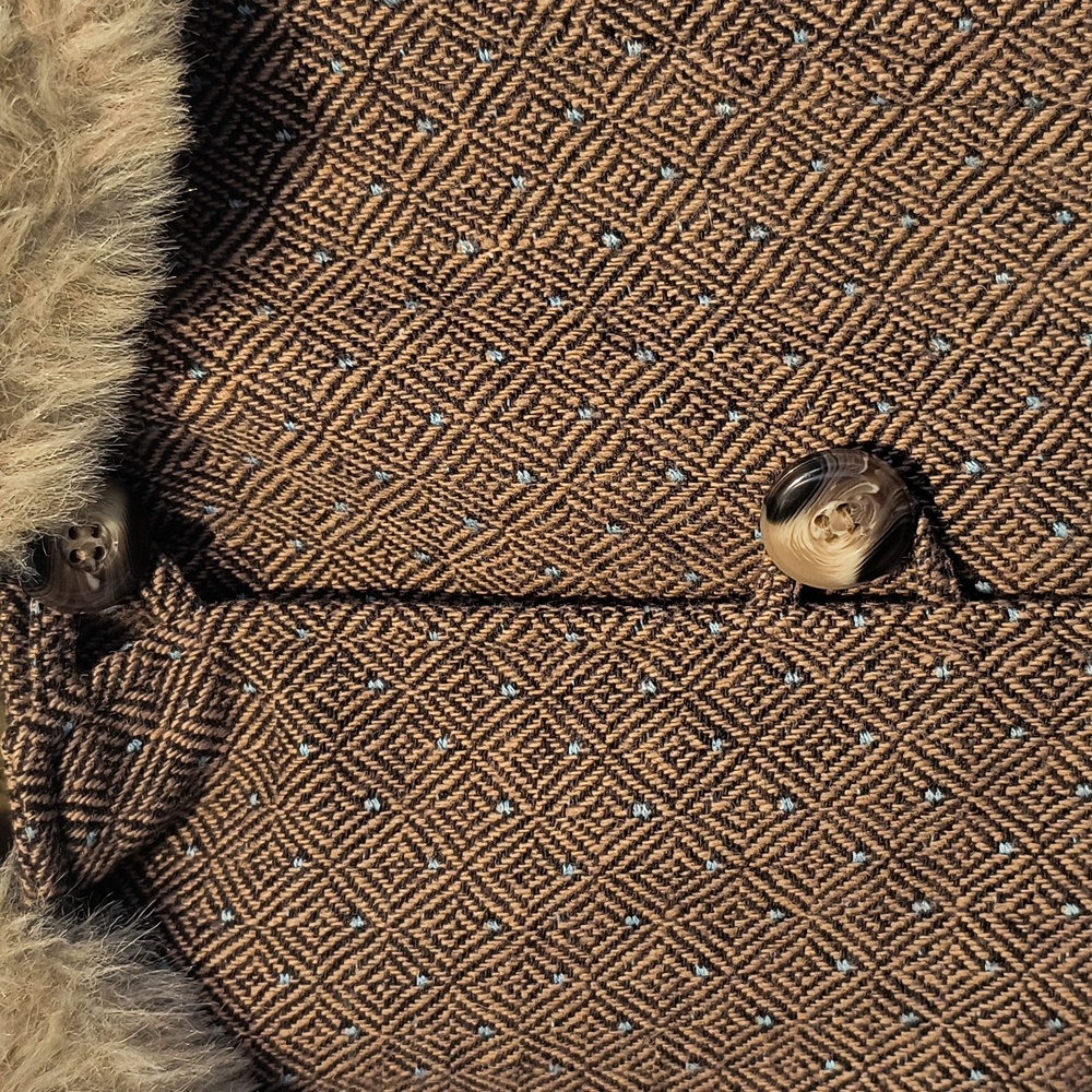 Elegant Brown Coat with Faux Fur Collar - Picture 2 of 4